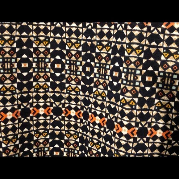 H&M Aztec Printed Stretchy Skirt Womens Size Small Fun and Colorful Print - Picture 4 of 4